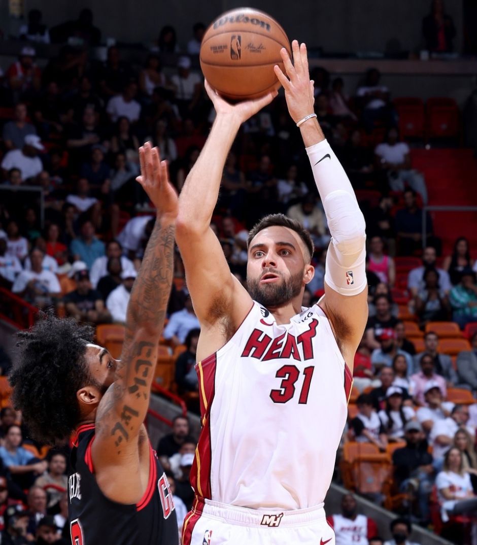 逆转之夜！热火最后时刻连续得分取胜，产品网站控制只是你们.