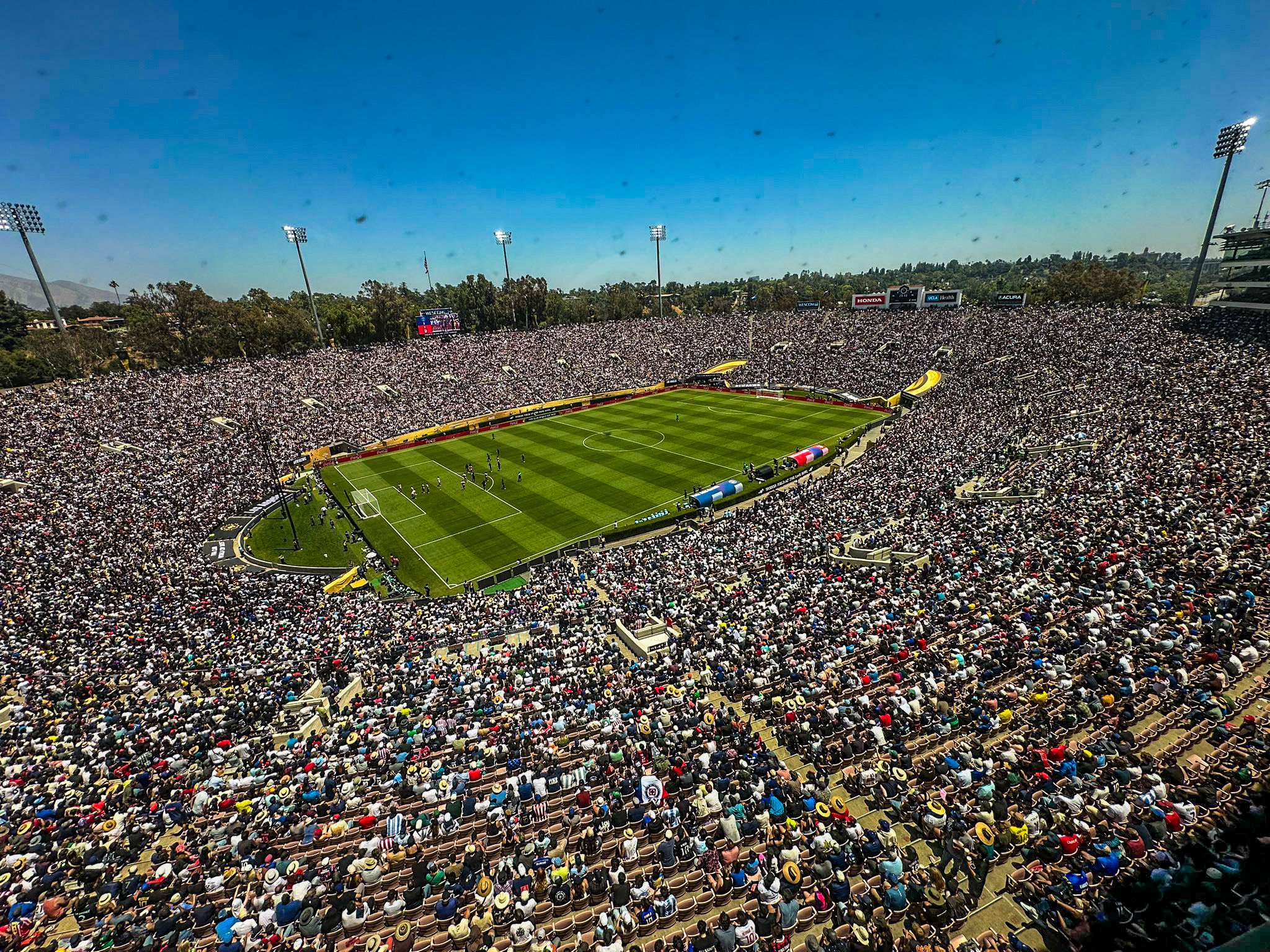 爱游戏体育赛事直播巴黎圣日耳曼关键一役惨遭绝杀，球迷难掩失望，没有这样.的简单介绍