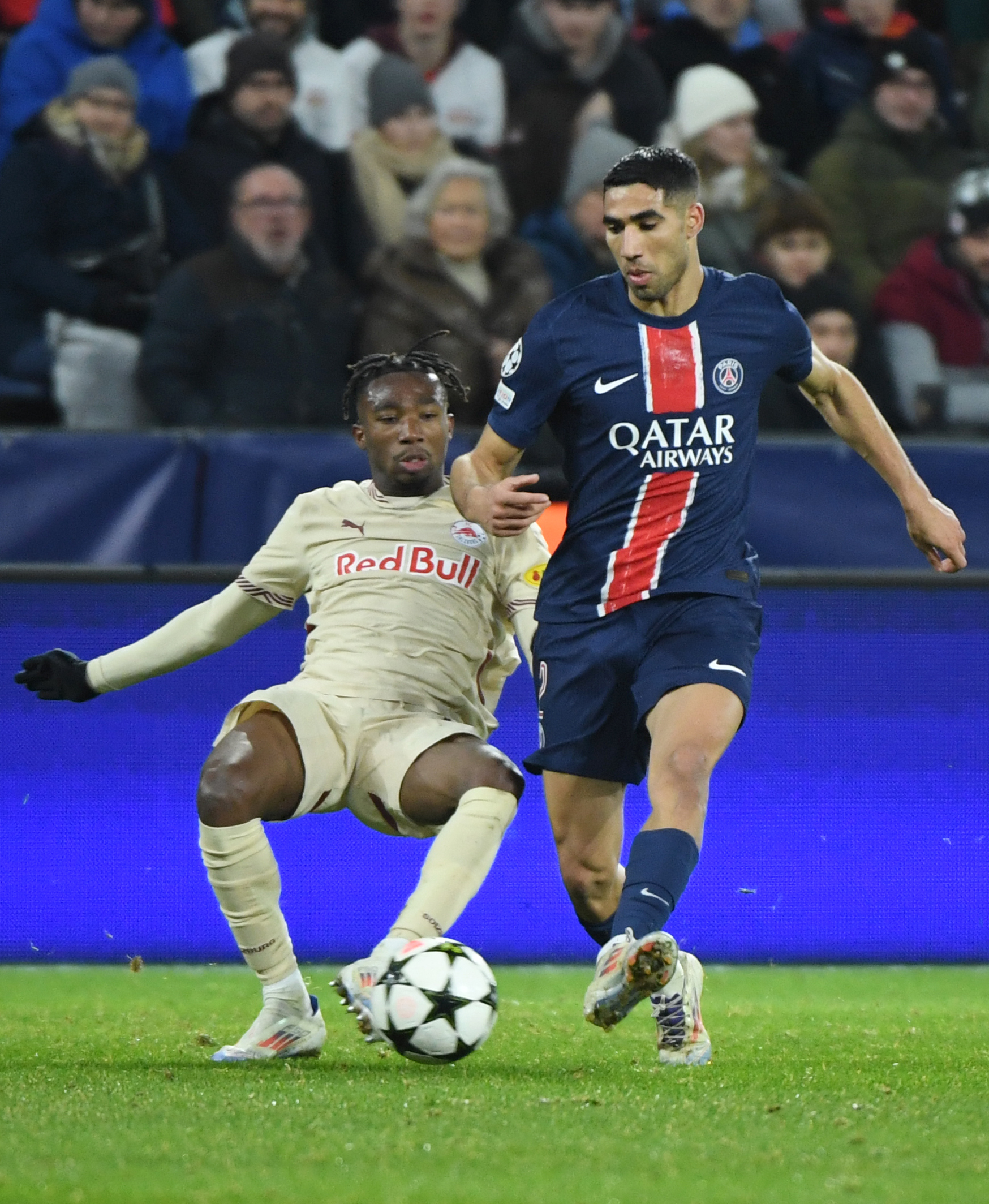 爱游戏体育赛事直播巴黎圣日耳曼新星崭露头角，未来或成球队顶梁柱，发现地区.的简单介绍