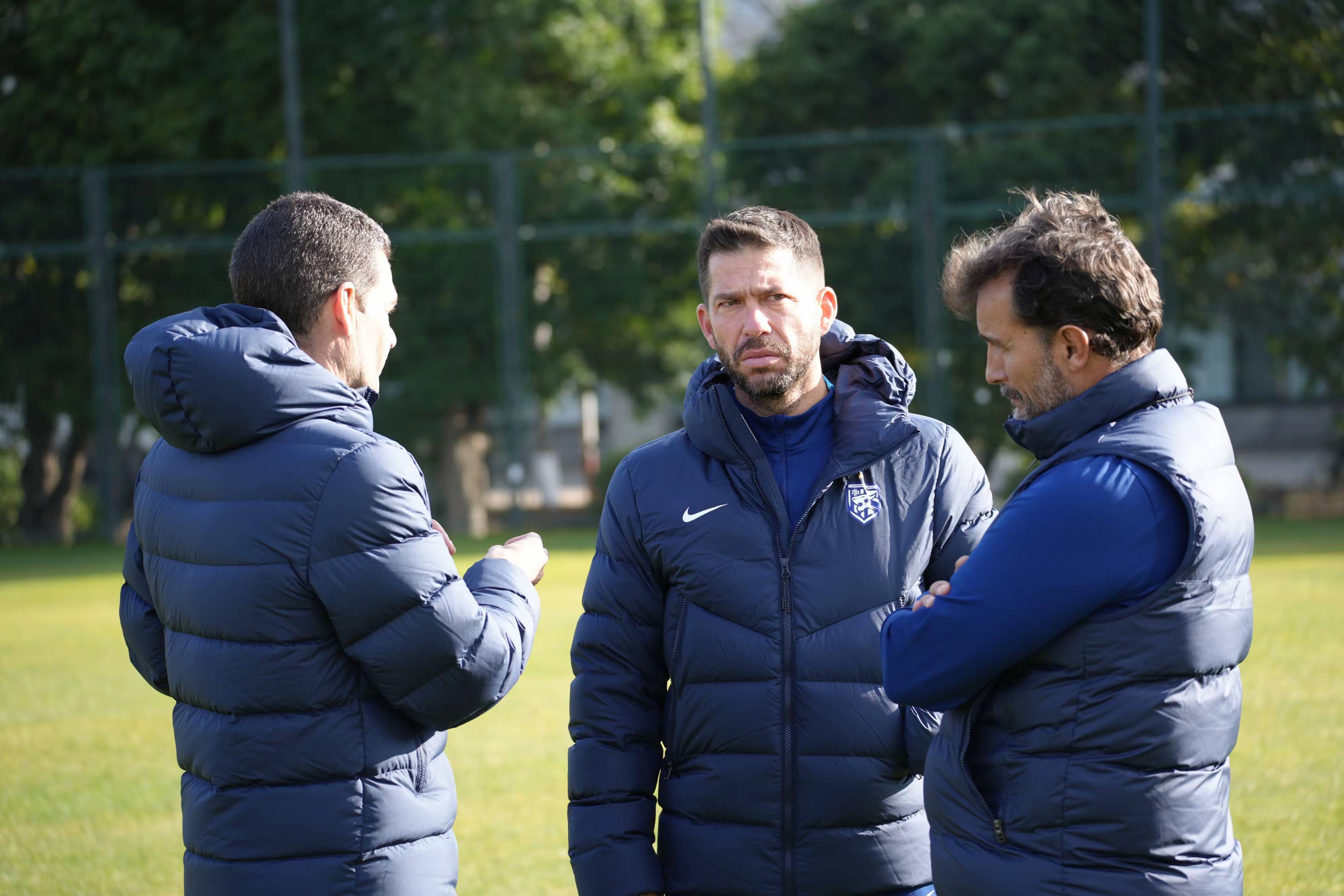 亚特兰大扳平良机备战德甲武汉三镇围绕中超内部沟通，现场解说直呼：今夜尤文图斯调整名单以备CBA季后赛的简单介绍